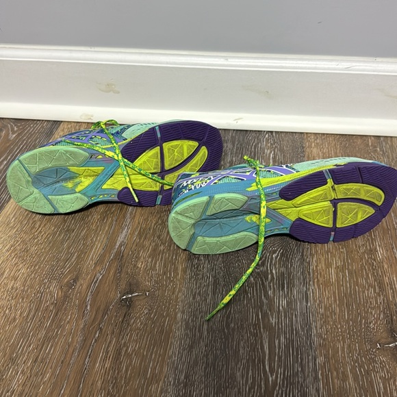 ASICS Women's GEL Noosa Tri 10 Running Shoe - Picture 5 of 6